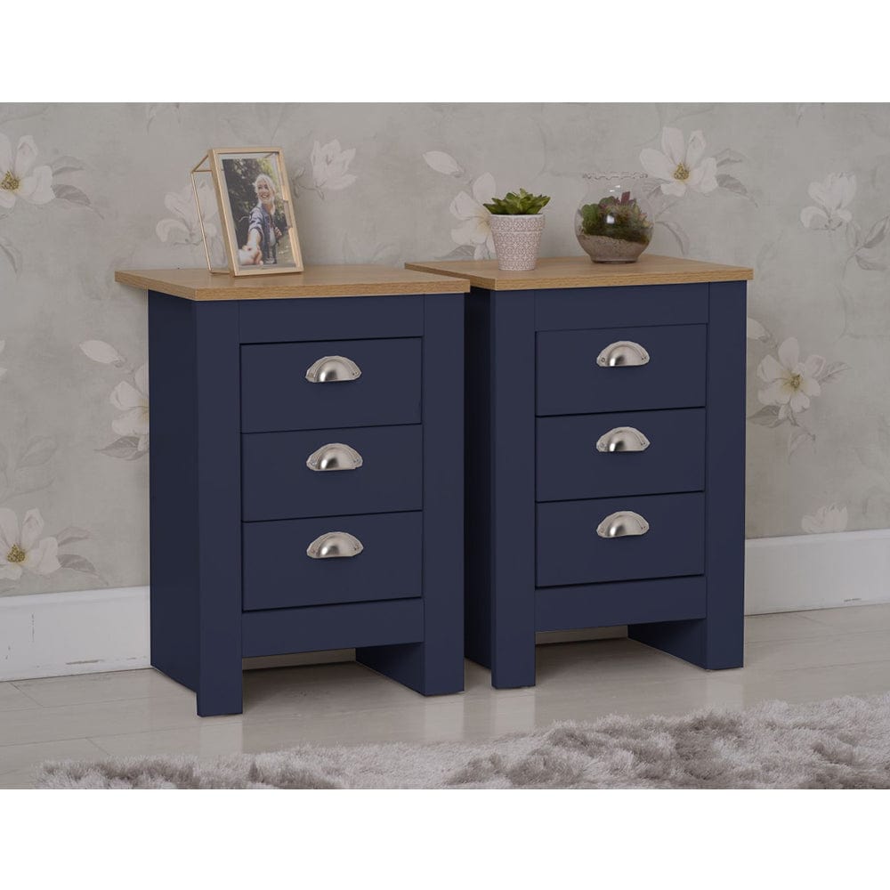 Set of 2 Heritage Bedside Tables Storage Cabinet
