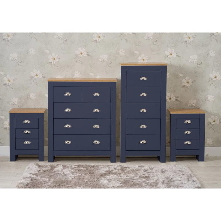 Heritage 4 Piece Bedroom Set Chests and Bedsides