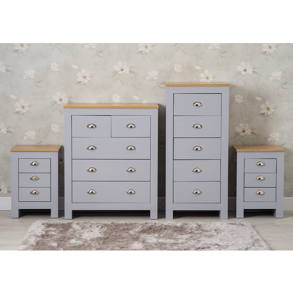 Heritage 4 Piece Bedroom Set Chests and Bedsides