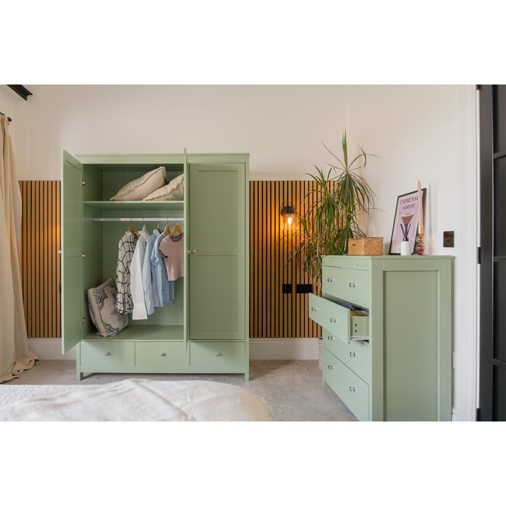 Neo 4 Pieces Bedroom Wardrobe Set With Chest And Bedside Tables