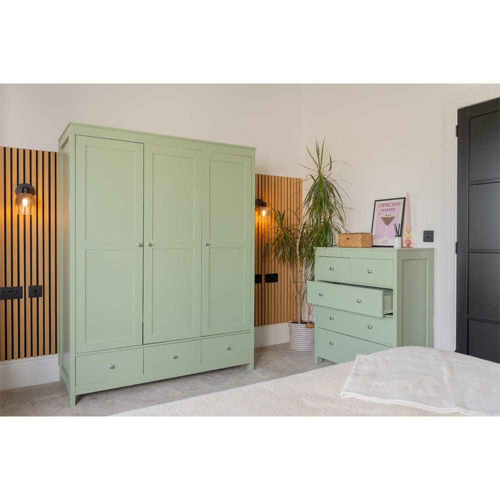 Neo 4 Pieces Bedroom Wardrobe Set With Chest And Bedside Tables